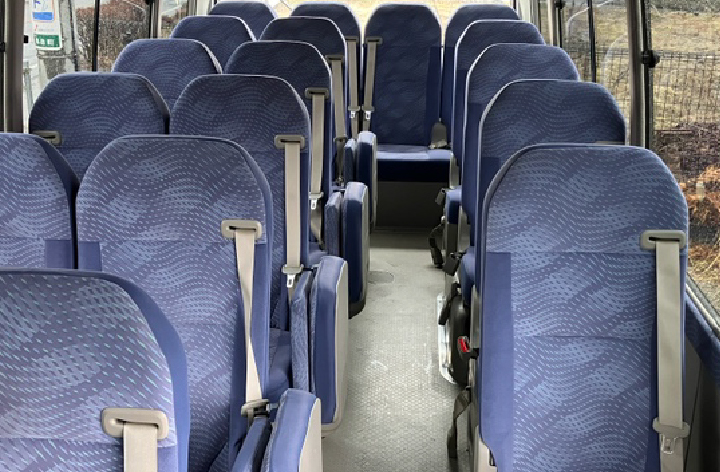 マイクロバス（29人乗り） 座席